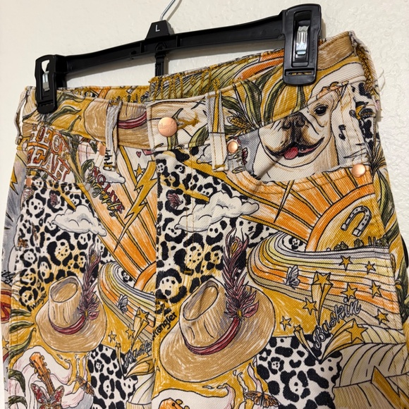 Lainey Wilson X Wrangler Bellbottom Jeans - Picture 4 of 7